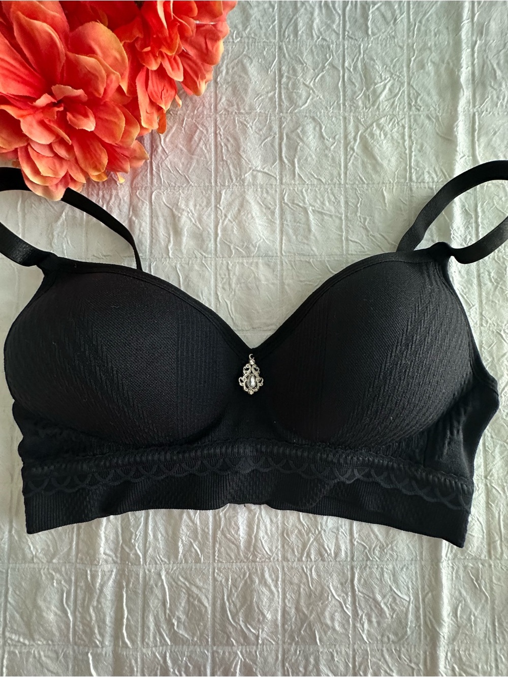 Black Women's NWOT Padded Lace-Trim Bra with Center Charm